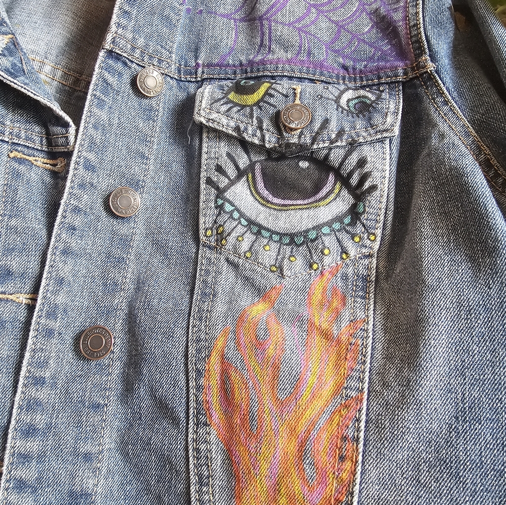 Custom painted denim jacket sz xl